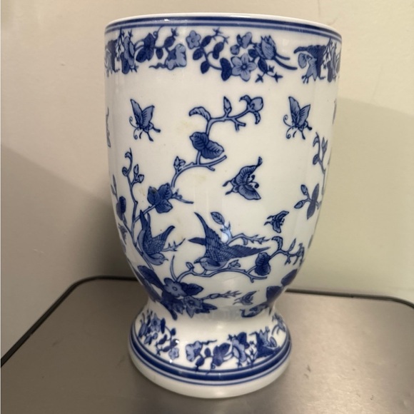 Blue and White Floral Vase - Picture 1 of 4